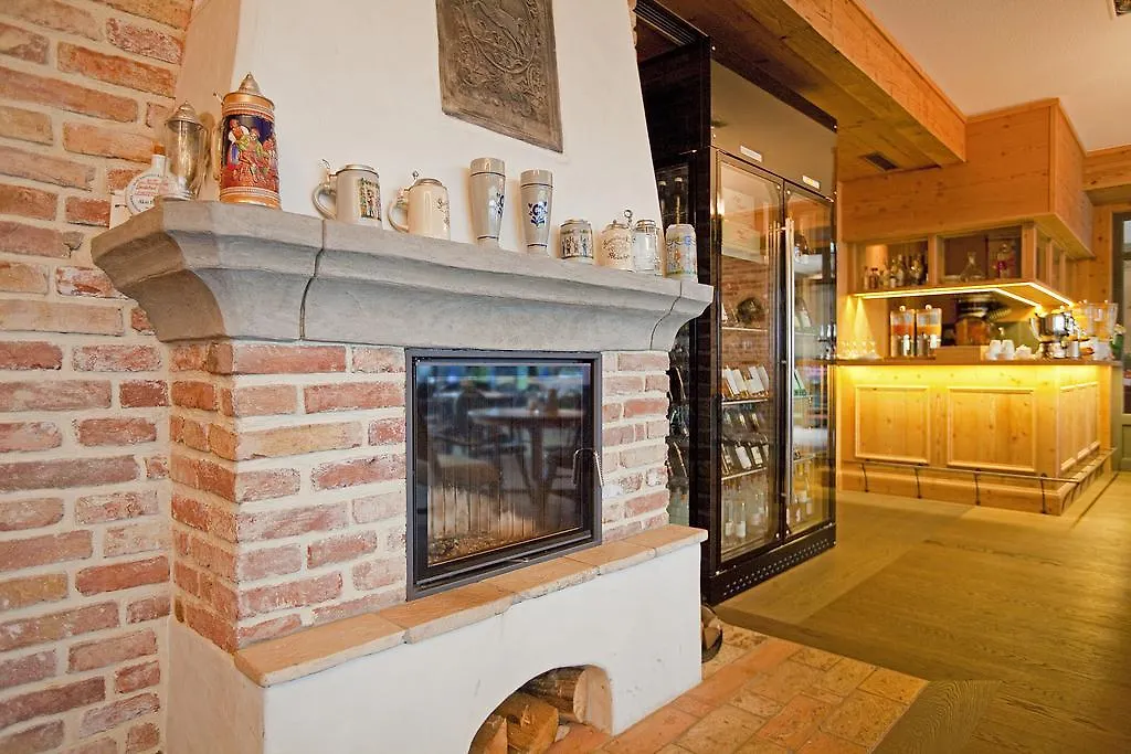 Hotel Die Post Landgasthof Aufkirchen Berg am Starnberger See